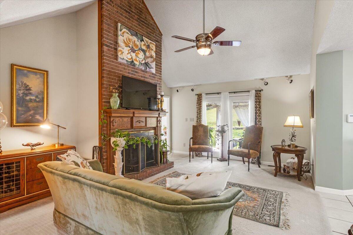 Property Photo: 123 Woodlawn Drive AL 35740