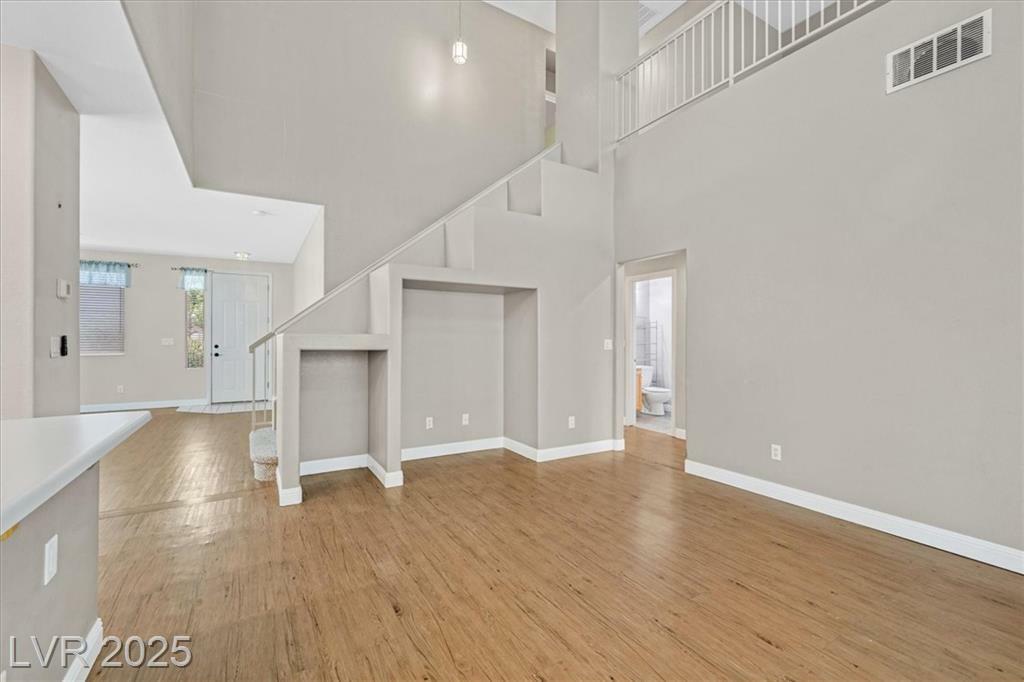 Property Photo: 927 Clear Diamond Avenue NV 89123