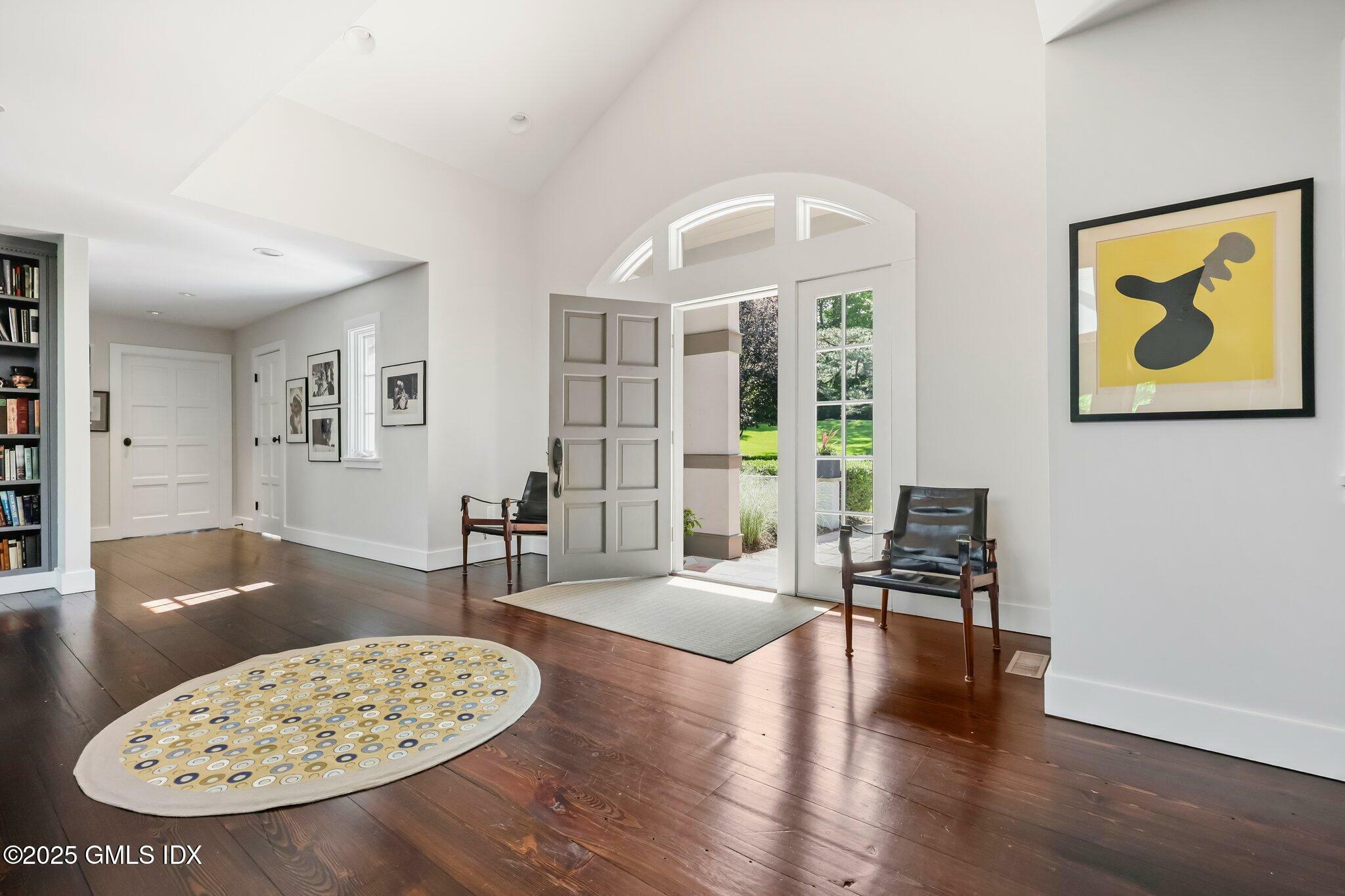 Property Photo:  522 North Street  CT 06830 