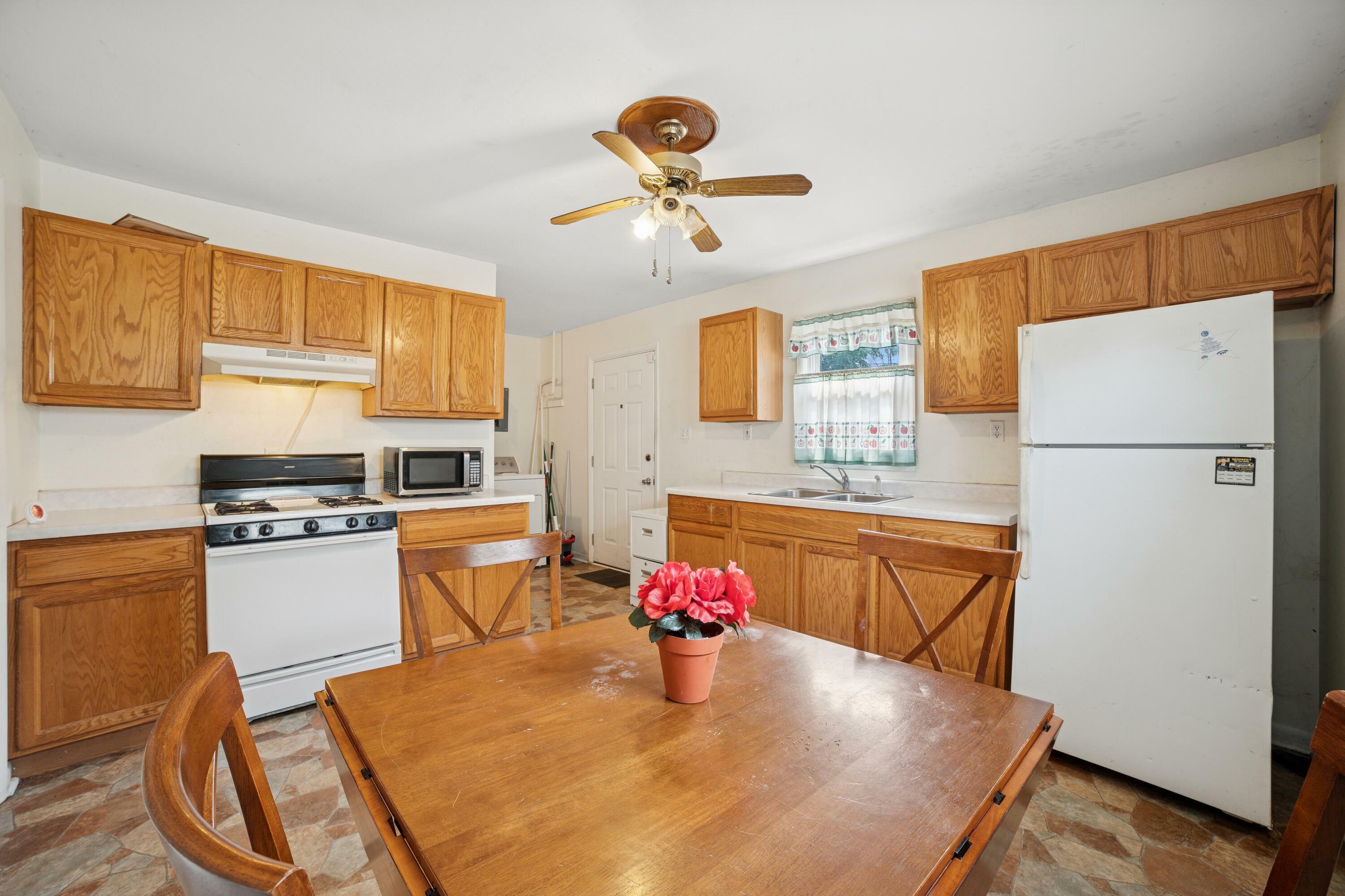 Property Photo: 616 N New Hampshire Street IN 46403