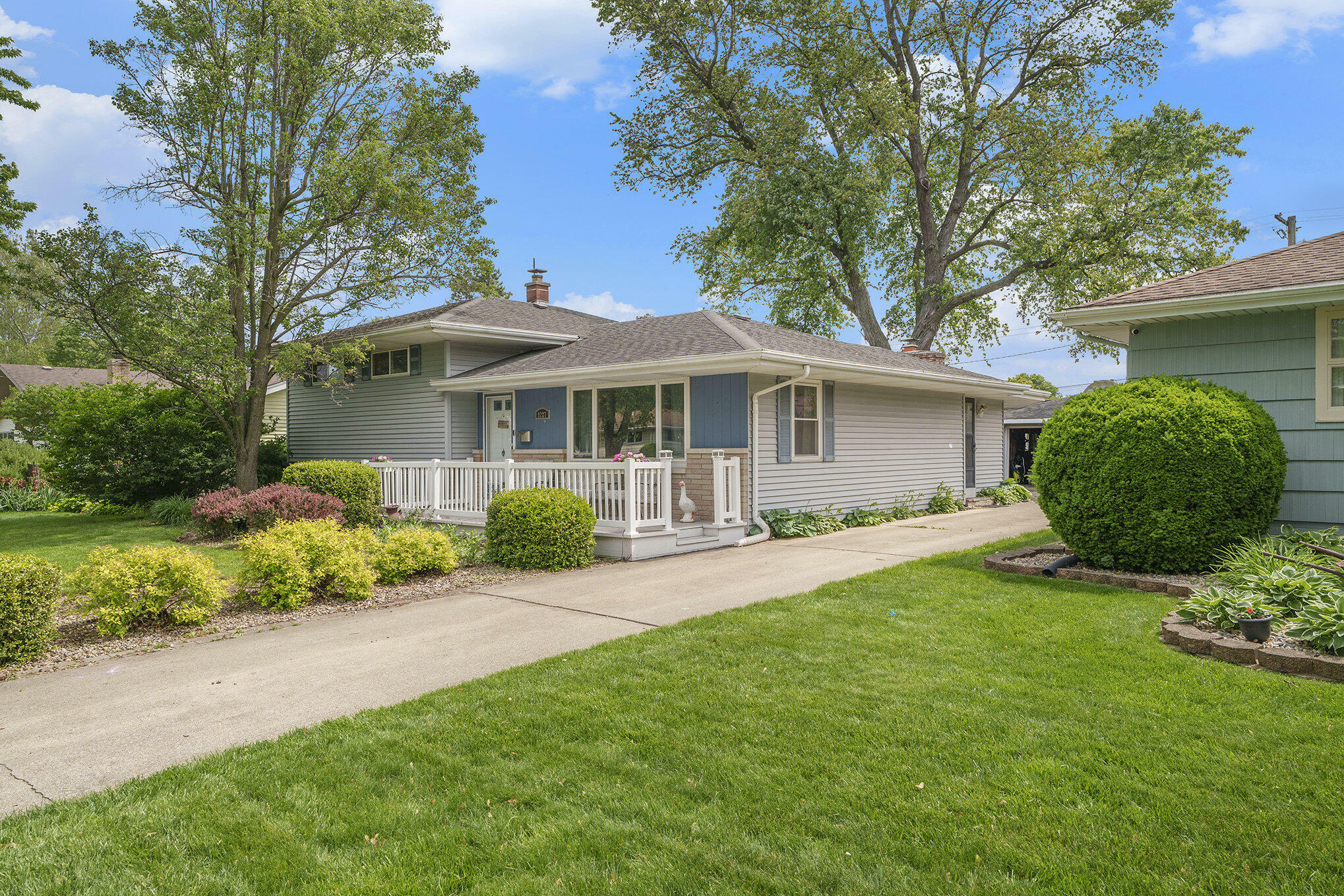 Property Photo:  9227 Grace Place  IN 46322 