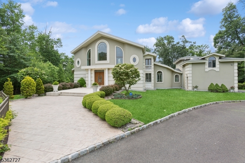 Property Photo: 27 Mare Haven Ct NJ 08902