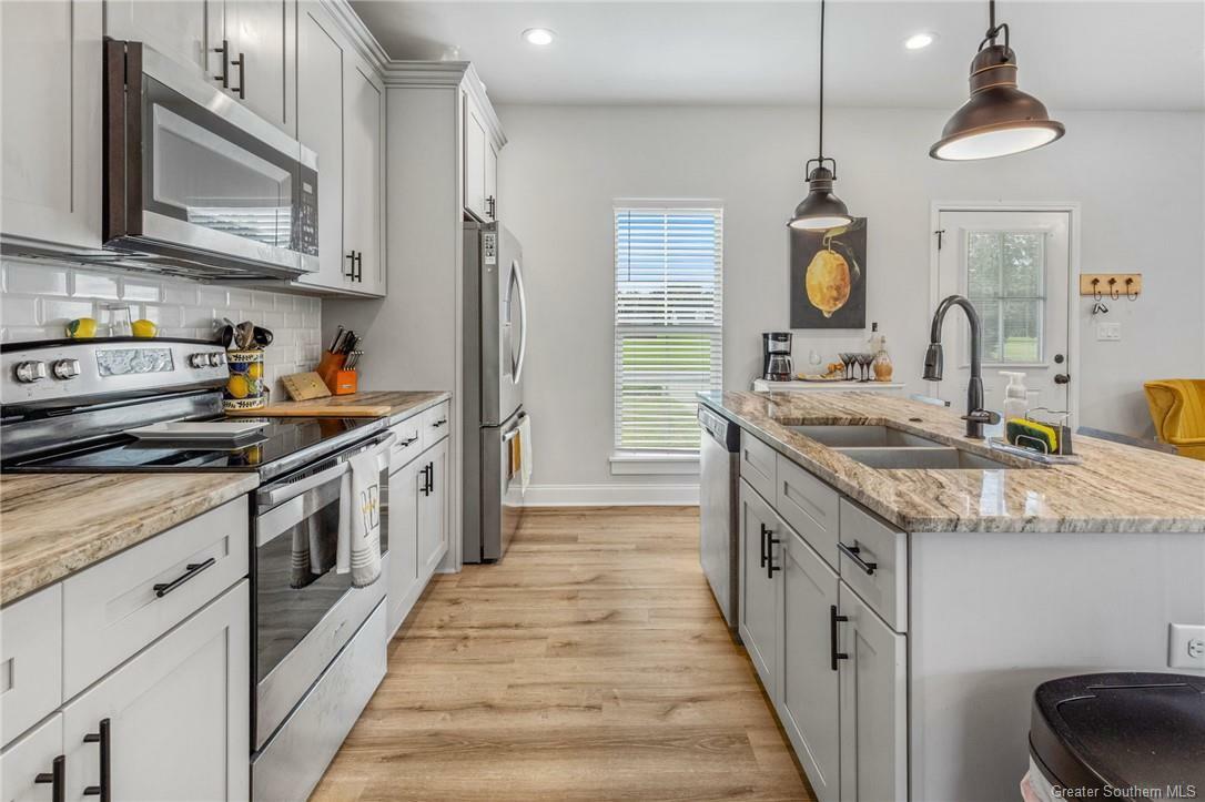 Property Photo: 3636 Lawrence Lane LA 70605