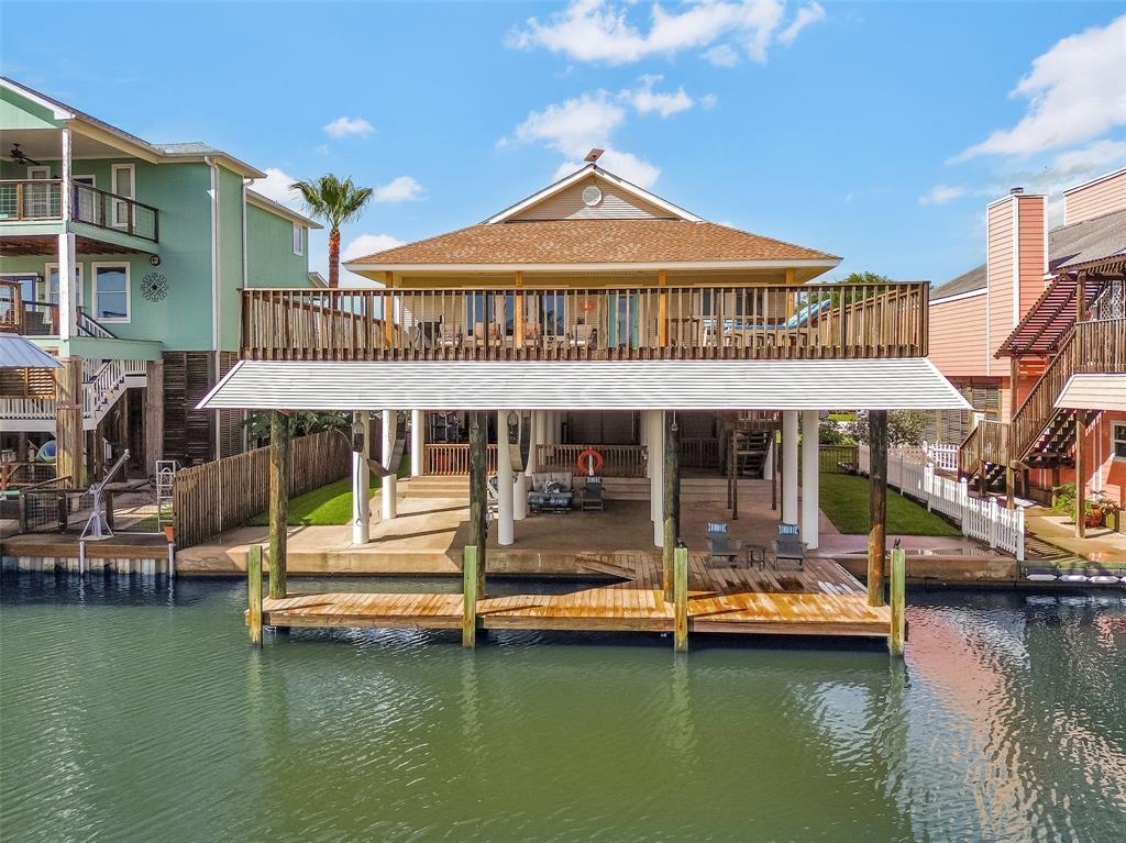 Property Photo: 1427 Bamboo Drive TX 77554