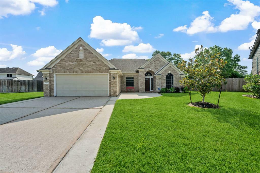 Property Photo: 10323 Otter Circle TX 77523