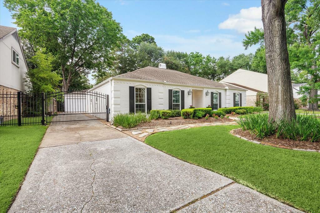 Property Photo: 13902 Myrtlea Drive TX 77079