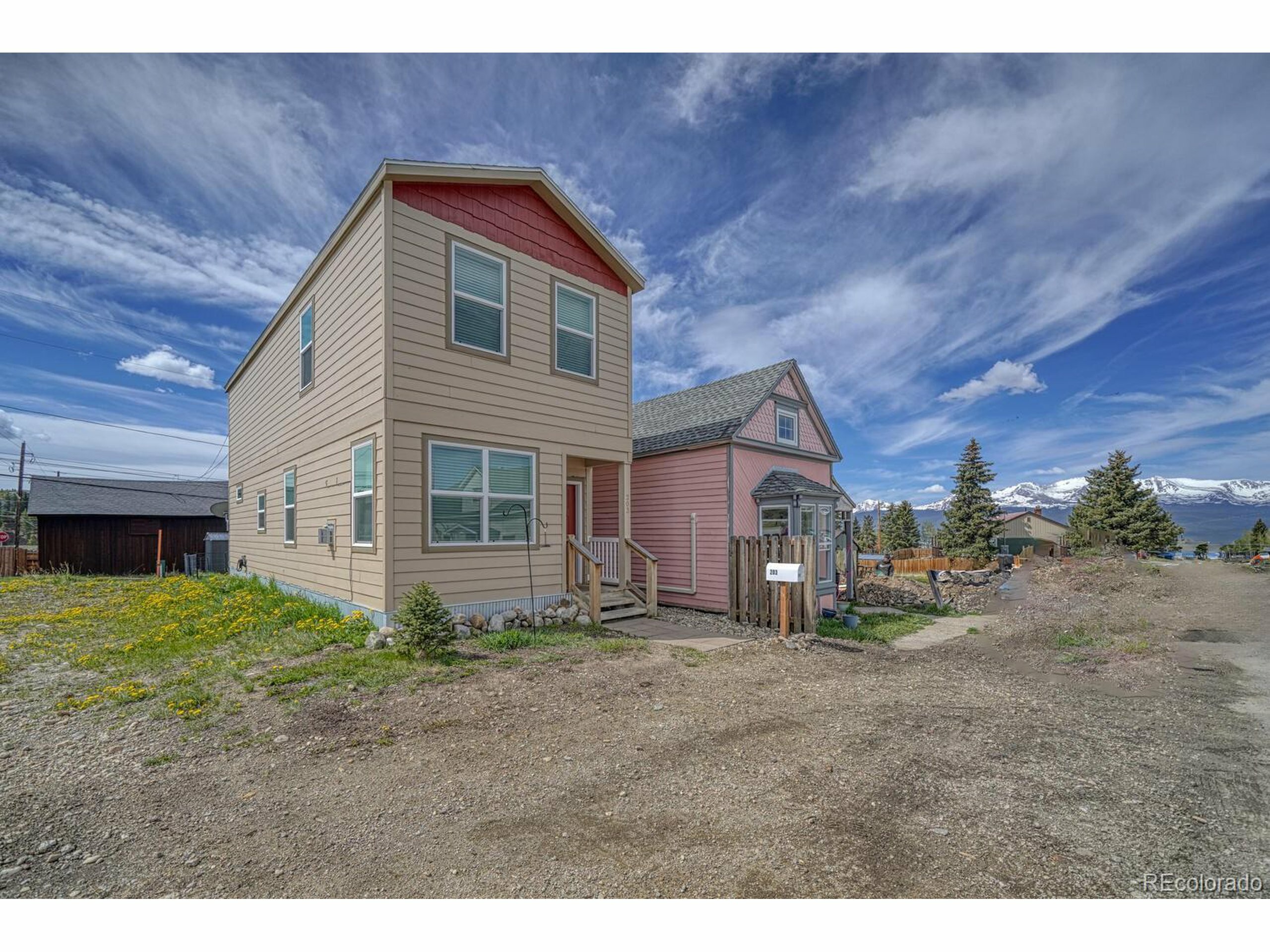Property Photo:  203 W Chestnut St  CO 80461 