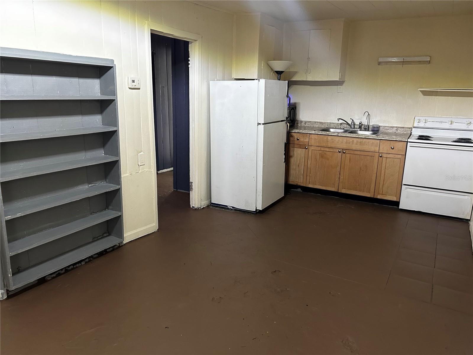 Property Photo: 505 E Virginia Av FL 33603