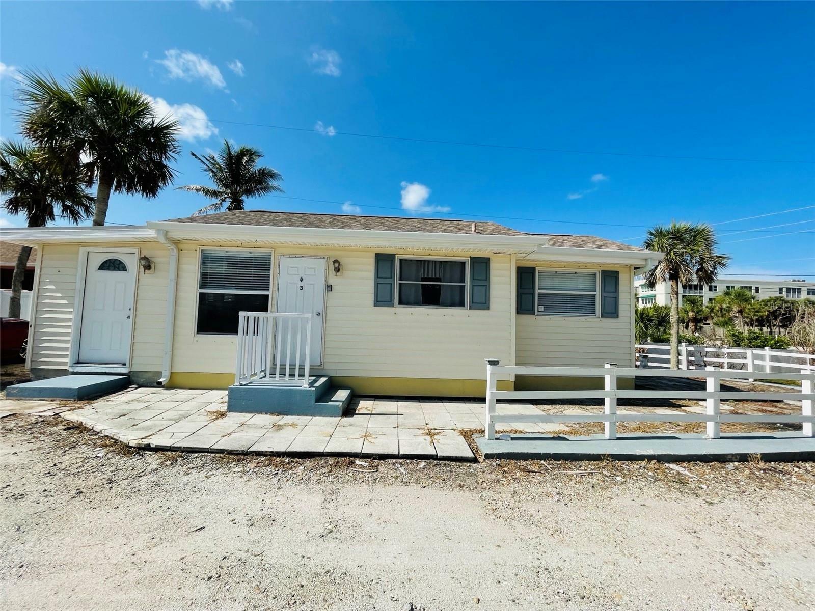 Property Photo: 2645 N Beach Road 3 FL 34223