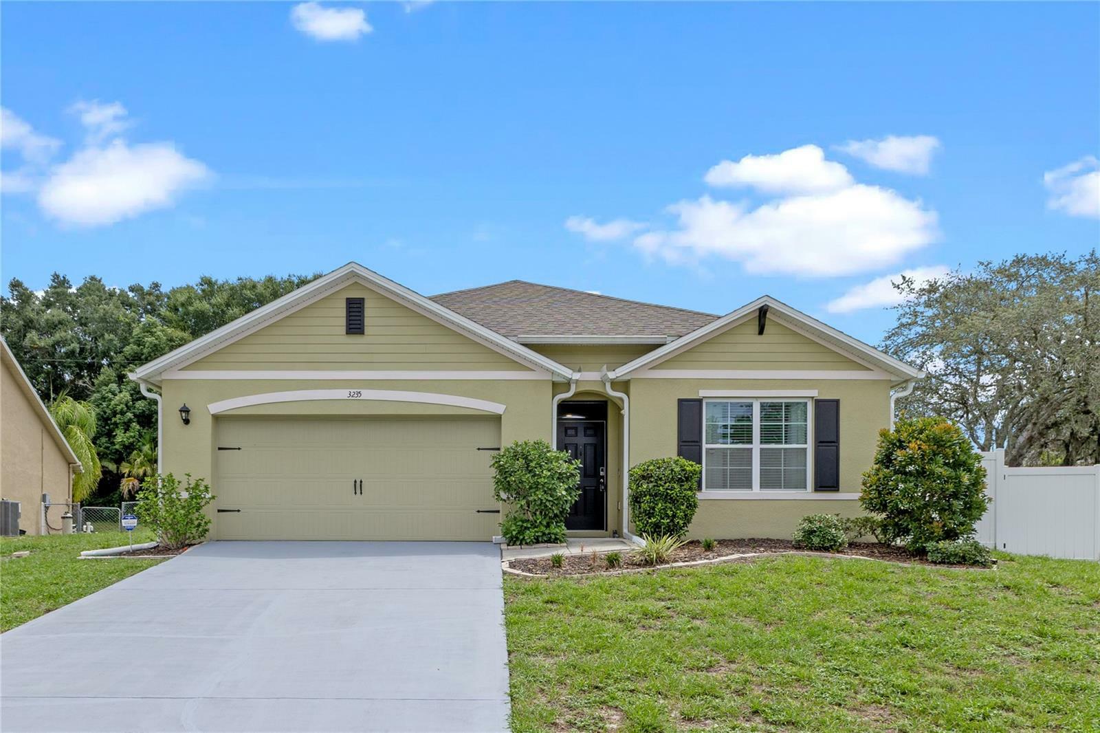 Property Photo: 3235 Utah Drive FL 32738