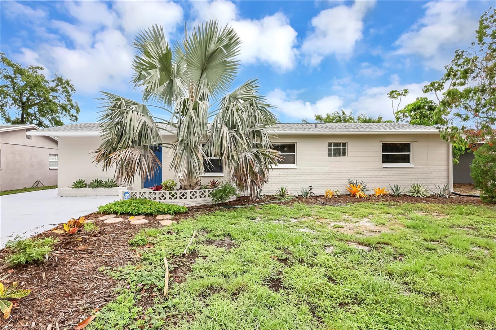 Property Photo:  821 52nd Avenue S  FL 33705 