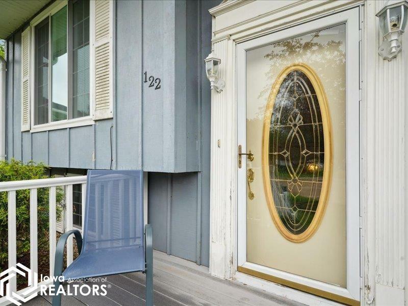 Property Photo: 122 Paulaire Court IA 52601
