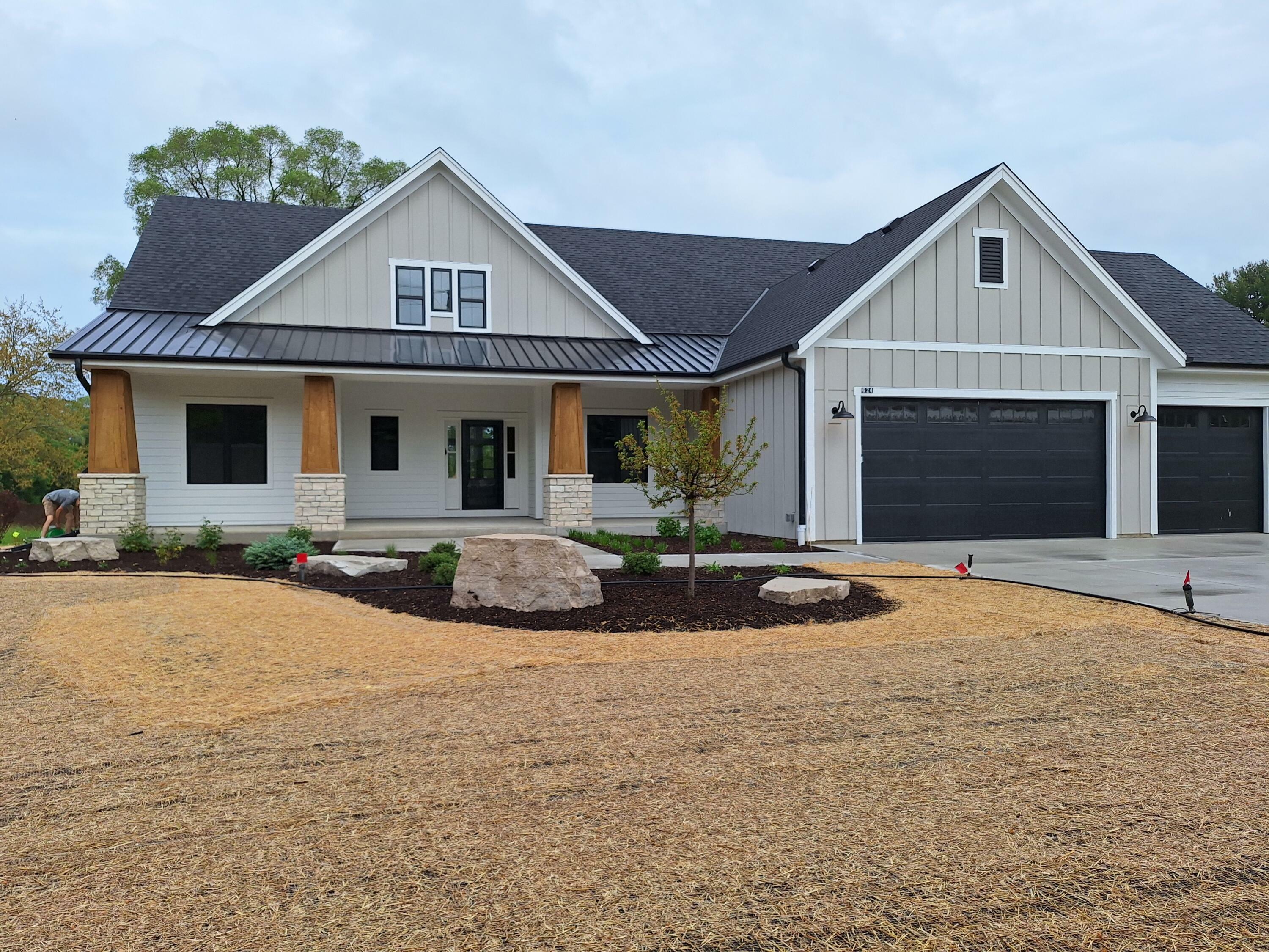 624 Green Bay Rd  Thiensville WI 53092 photo