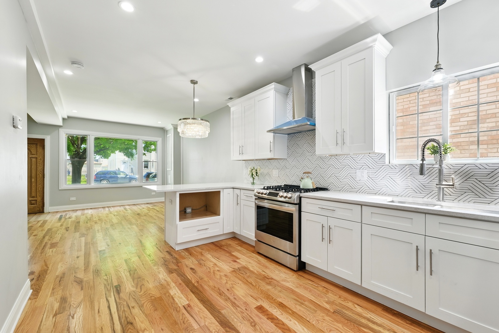 Property Photo: 2938 S 48th Court 1F IL 60804