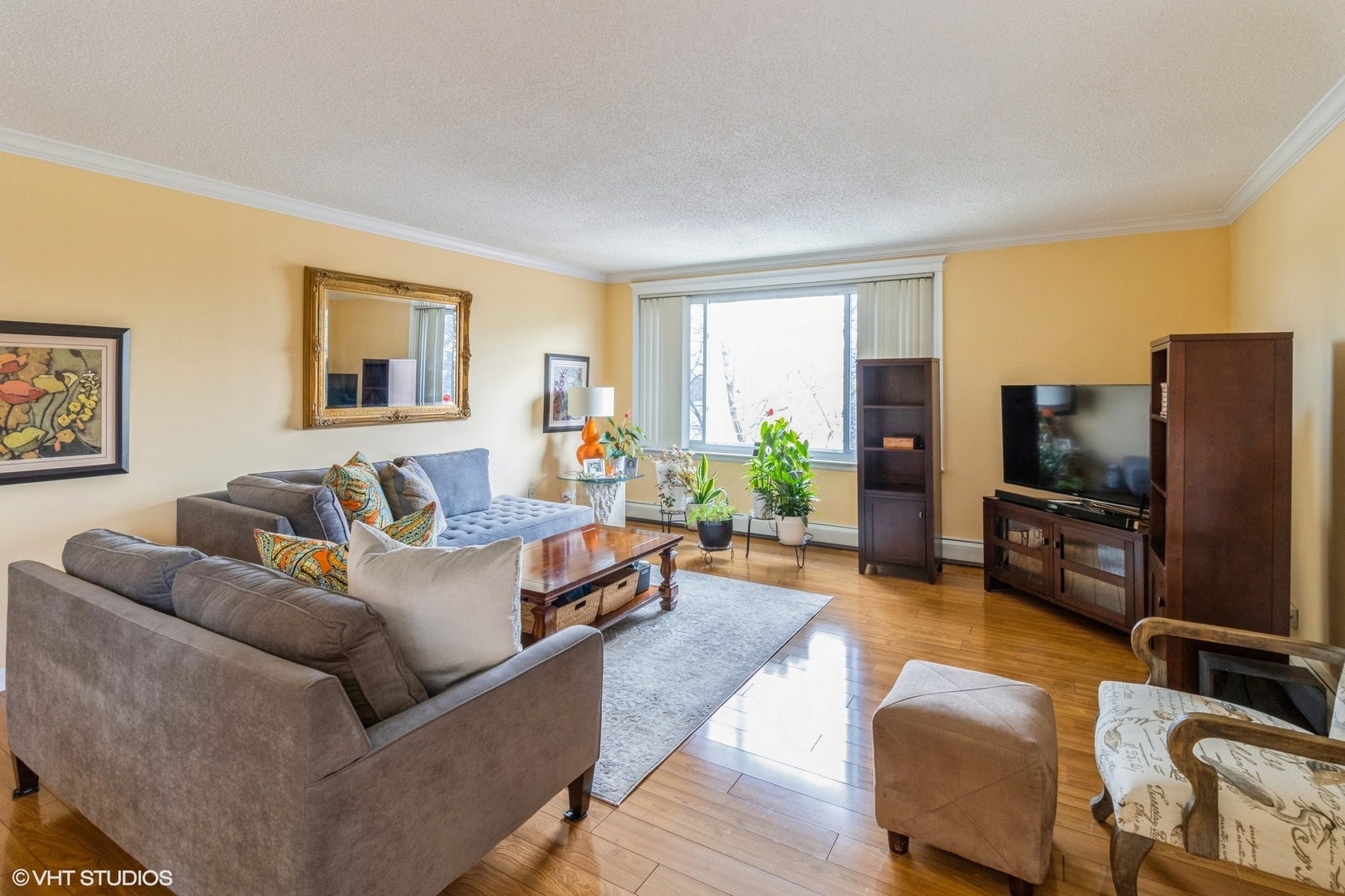 Property Photo: 1106 S New Wilke Road 401 IL 60005