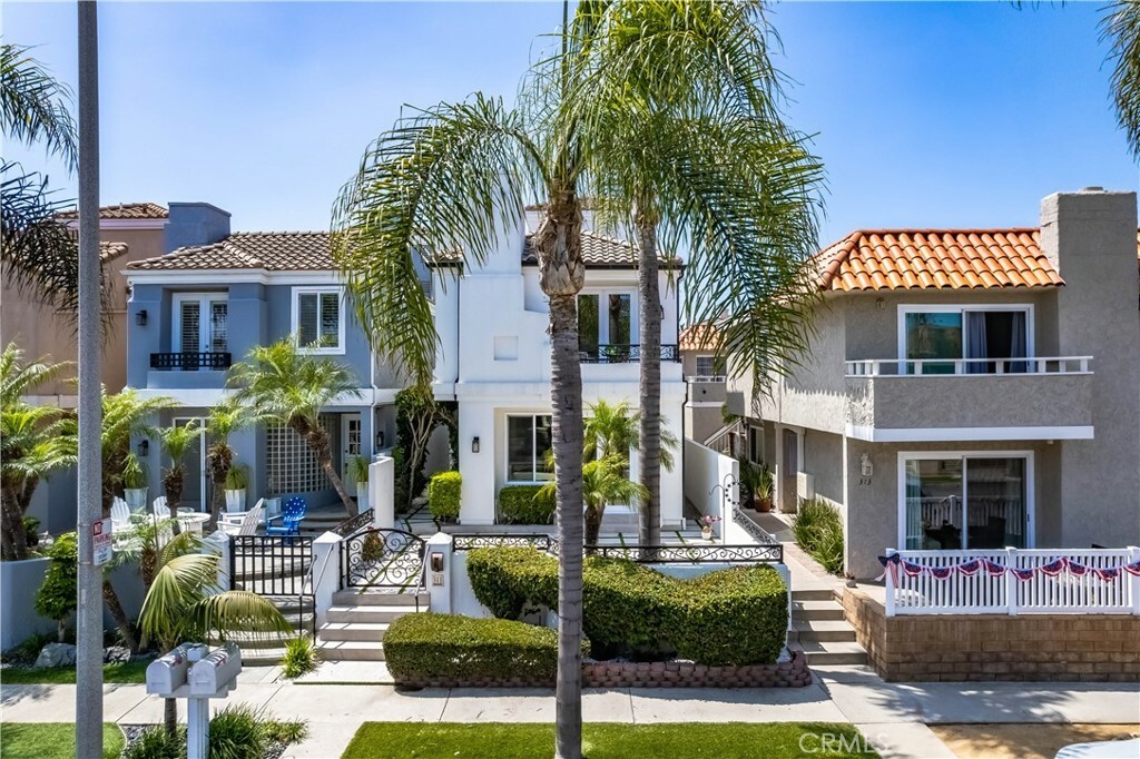 Property Photo: 311 22nd Street CA 92648