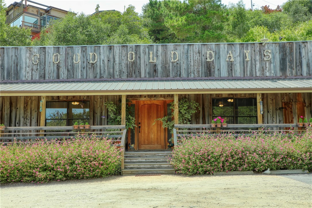 Property Photo: 765 Price Canyon Road CA 93449