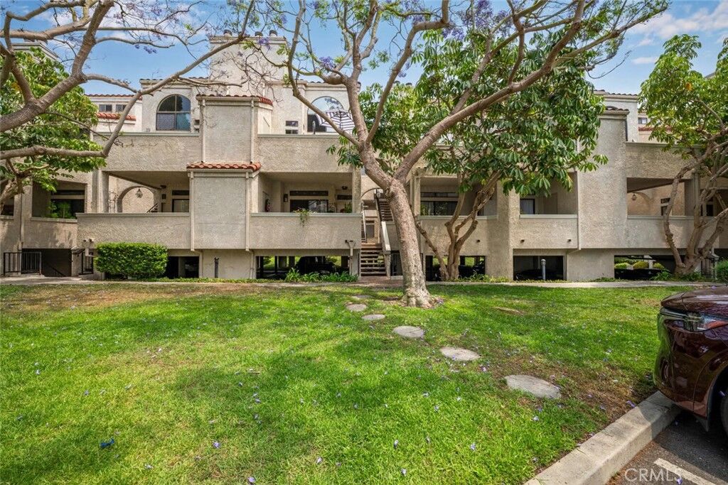 Property Photo: 17202 Corbina Lane 206 CA 92649