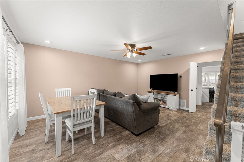 Property Photo:  571 La Verne Street  CA 92373 