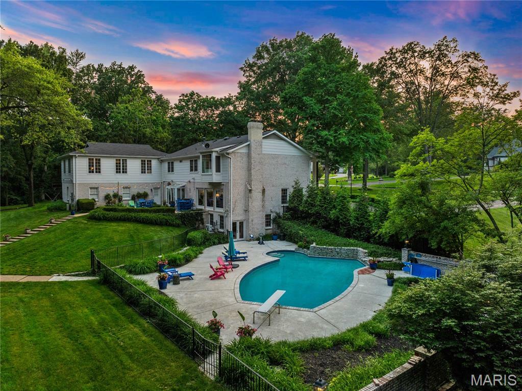 Property Photo:  34 Somerset Downs Drive  MO 63124 