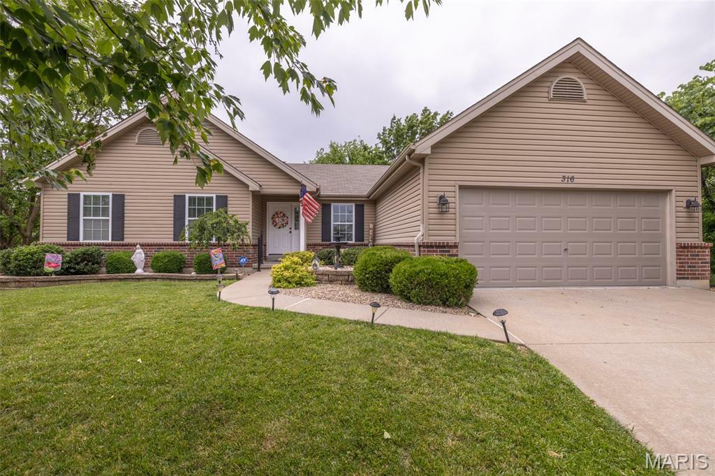 Property Photo: 316 Spring Day Court MO 63367