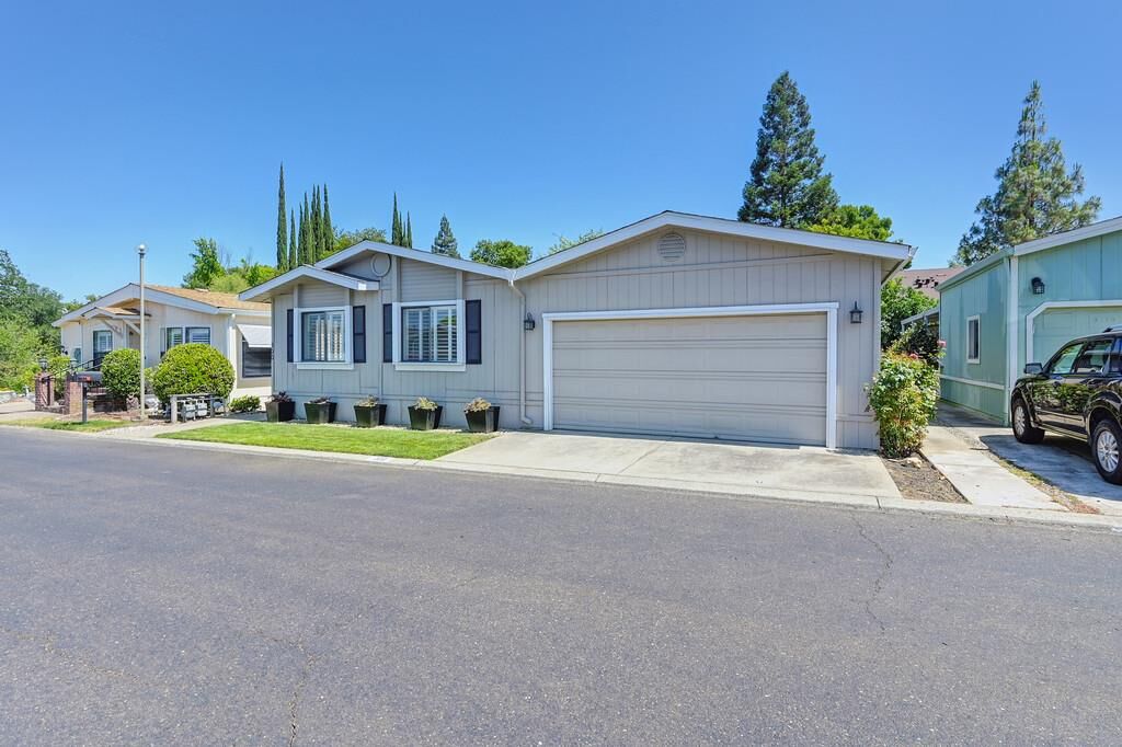Property Photo:  300 Lafayette Drive  CA 95678