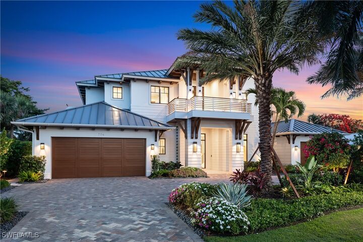 774 S Golf Drive  Naples FL 34102 photo
