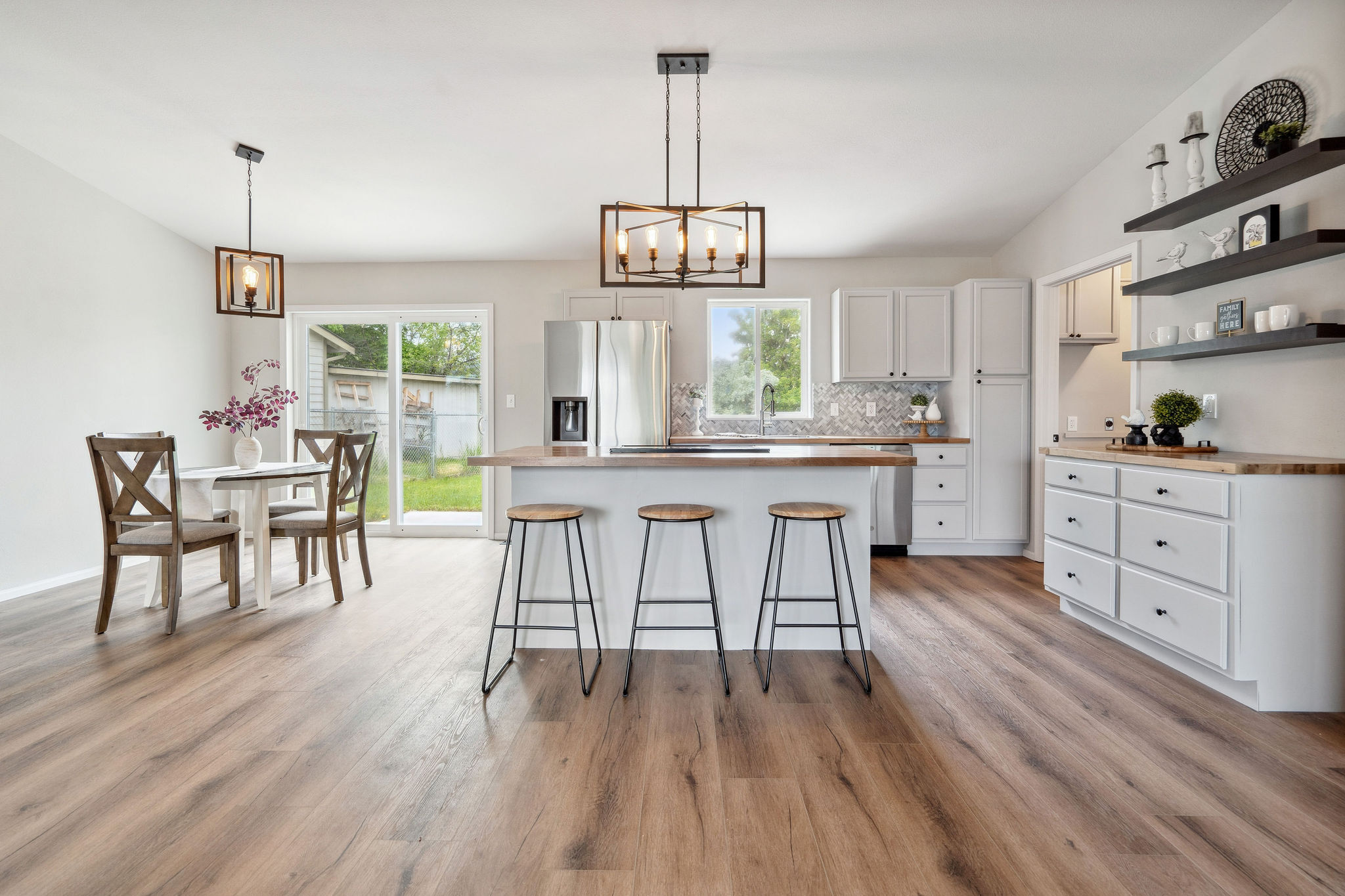 Property Photo: 2148 S Woodland Drive MT 59901