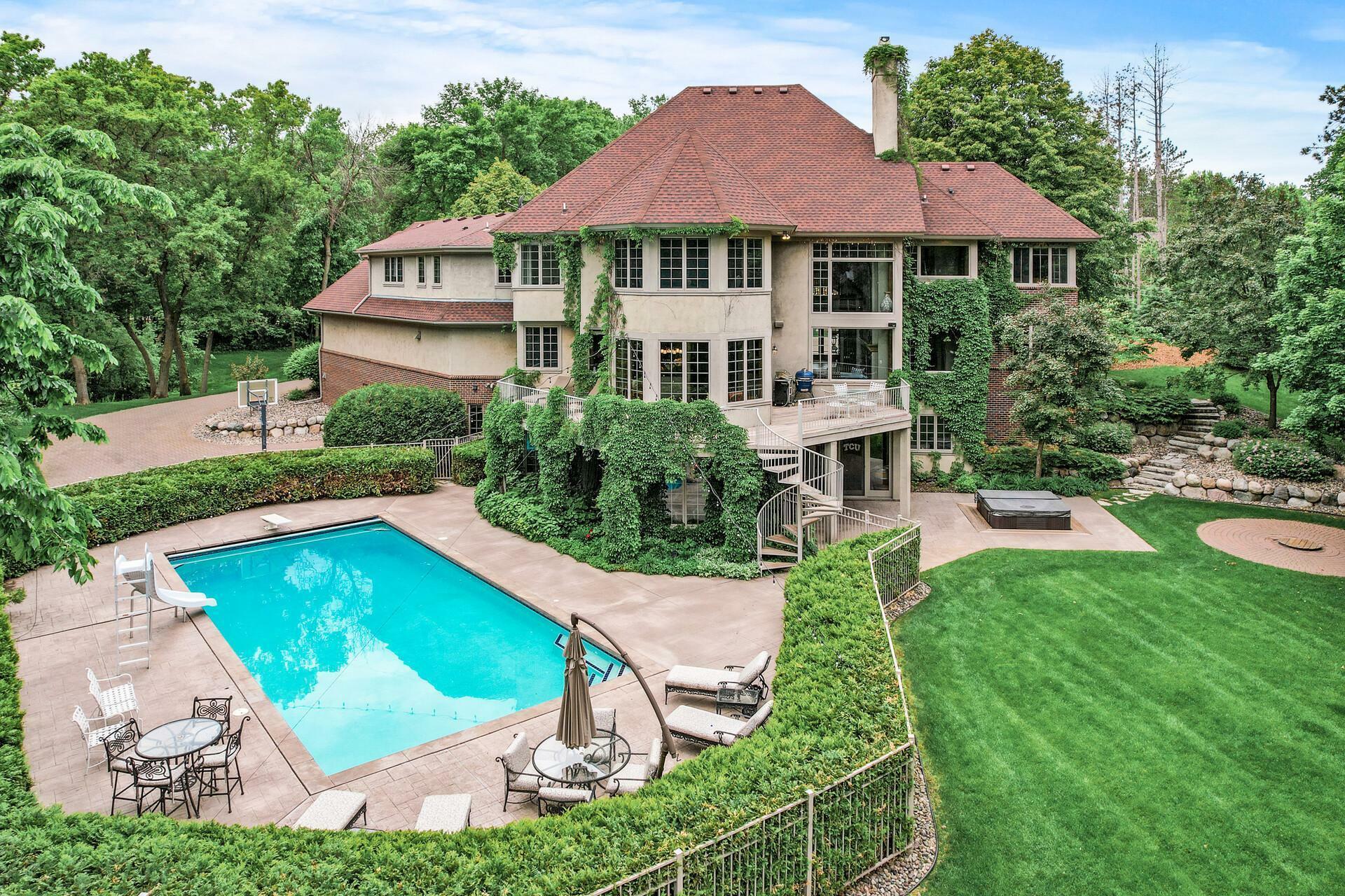 Property Photo:  4325 Trillium Lane W  MN 55364 