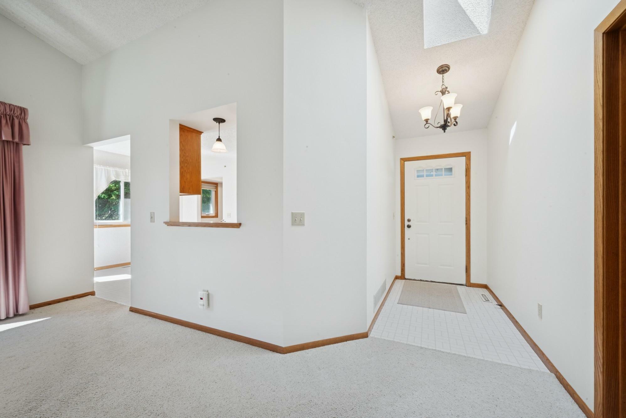 Property Photo: 2639 Lake Court Circle 81 MN 55112