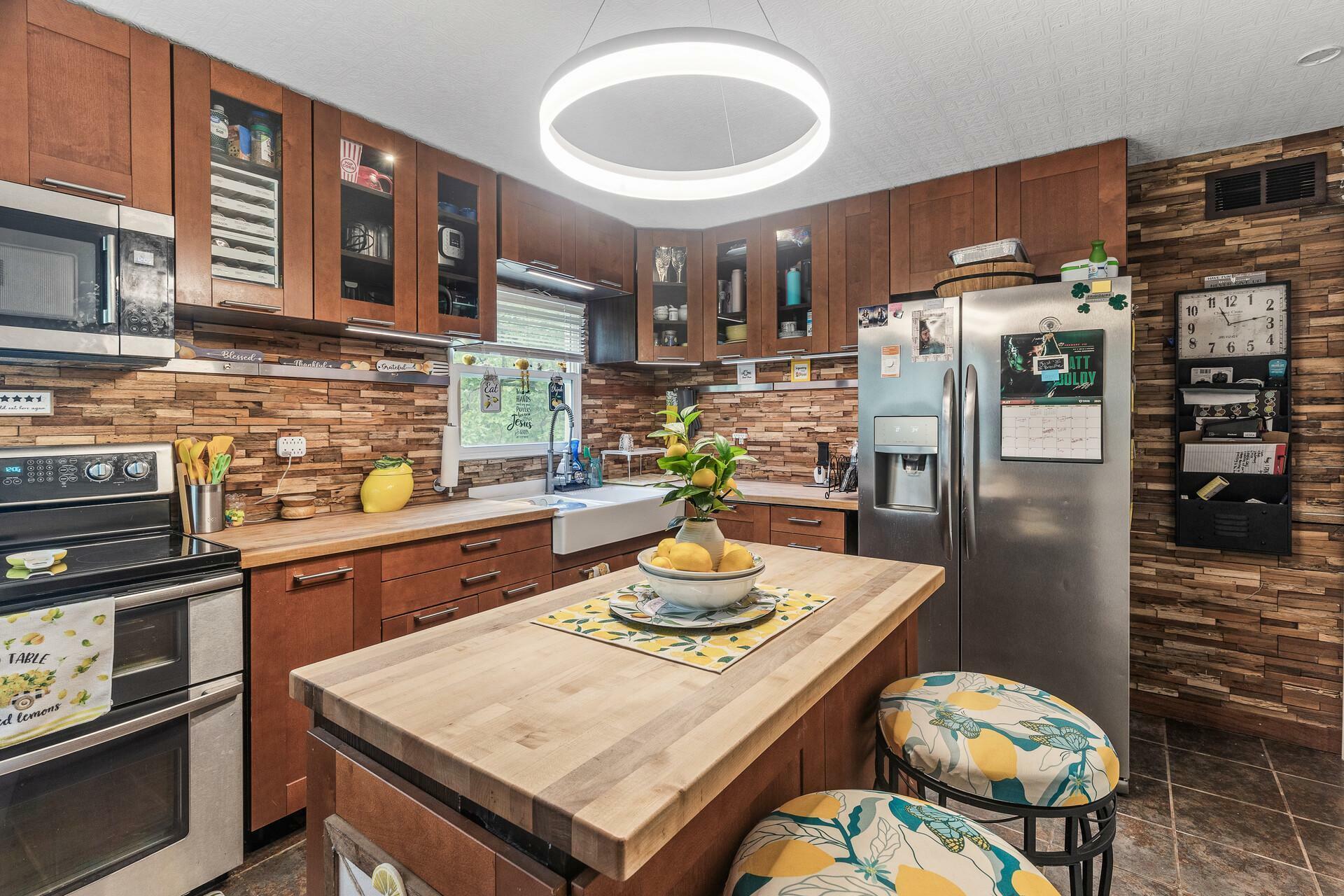 Property Photo: 1560 Stickney Avenue MN 55075