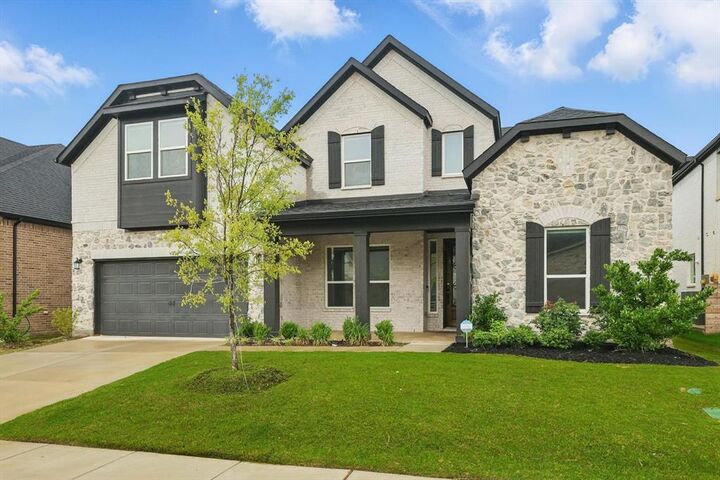 Property Photo: 2504 Bedford Road TX 76226