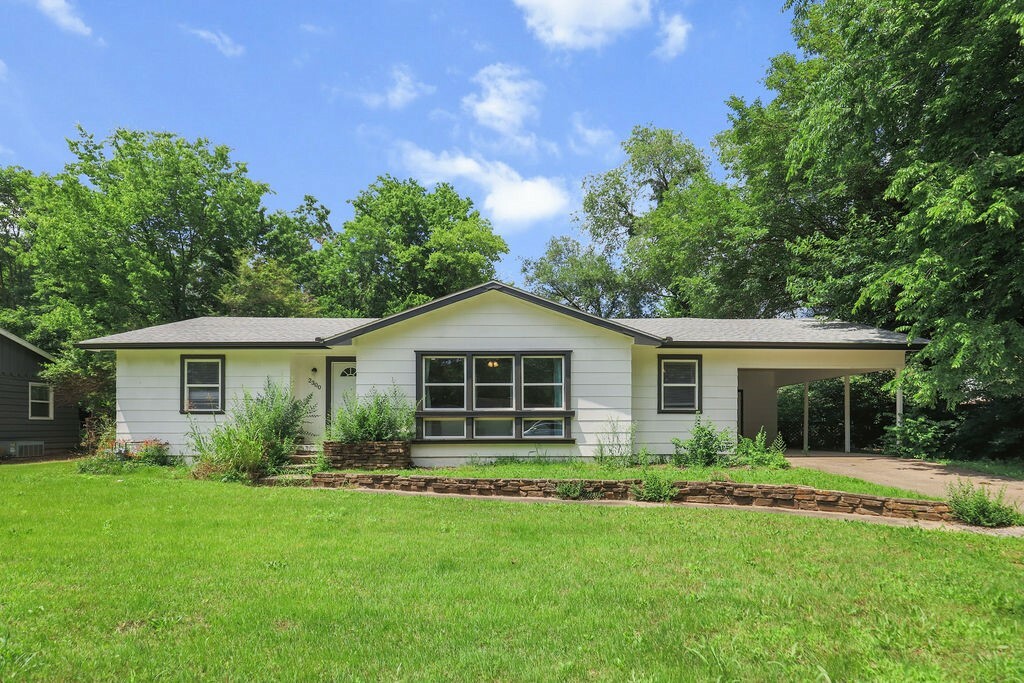 2300 W Holly Street  Fayetteville AR 72703 photo