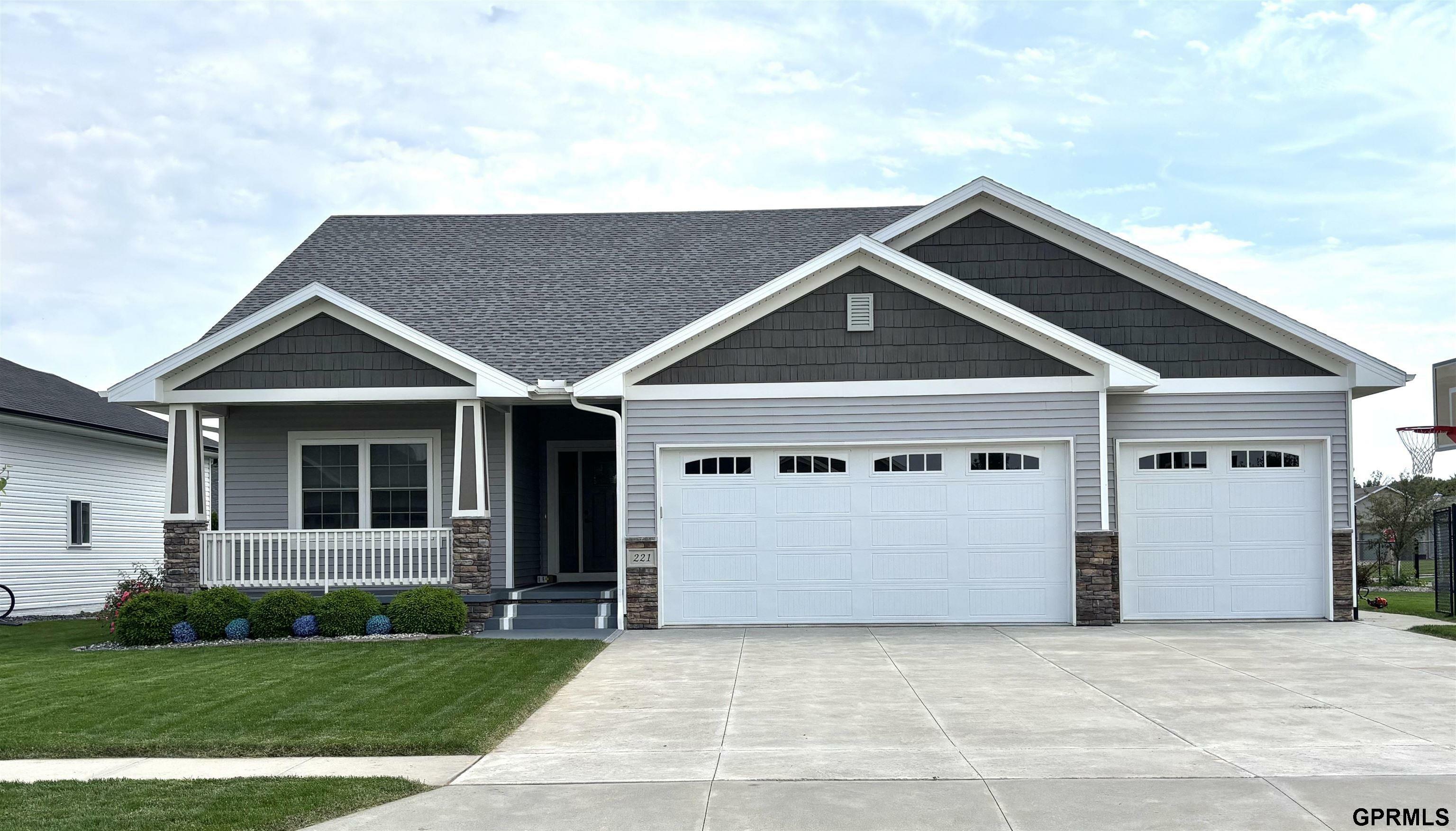 Property Photo:  221 Briarwood Lane  NE 68434 