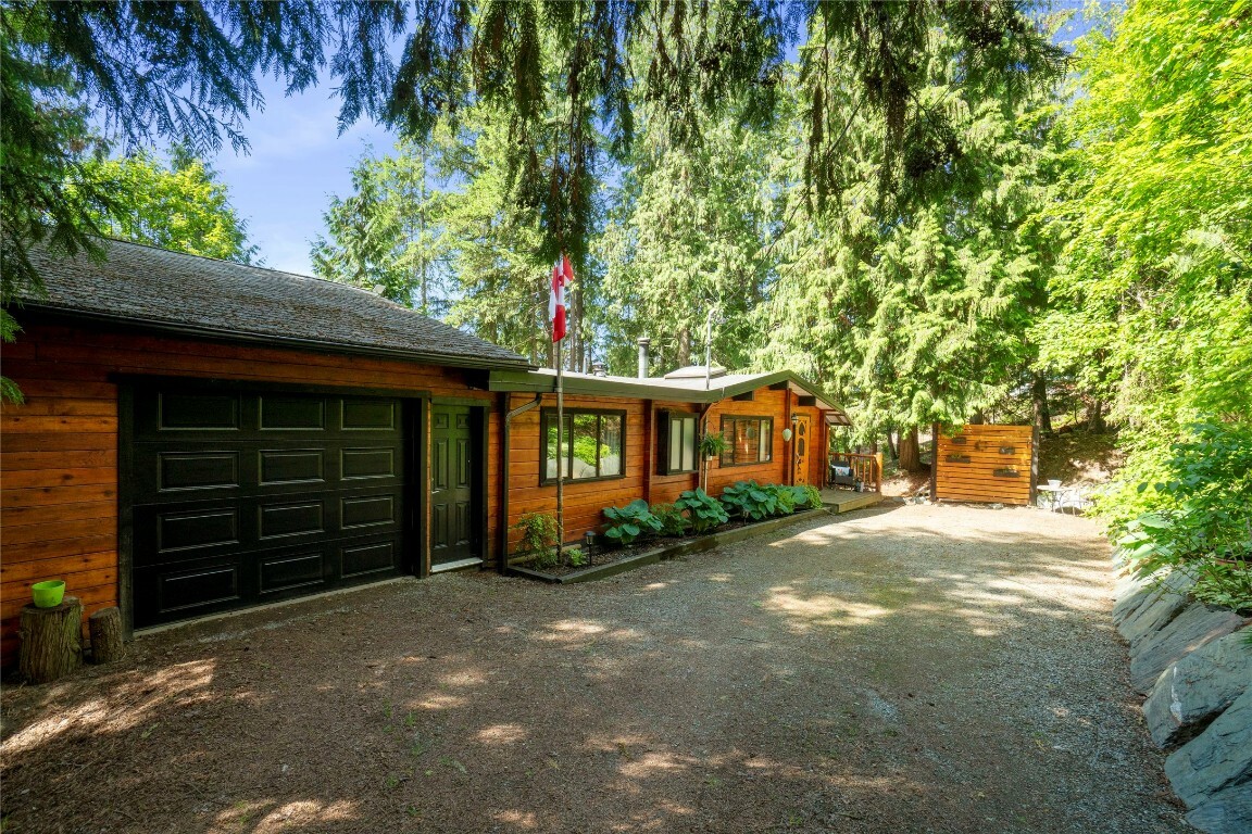 Property Photo: 7792 Columbia Drive BC V0E 1M8