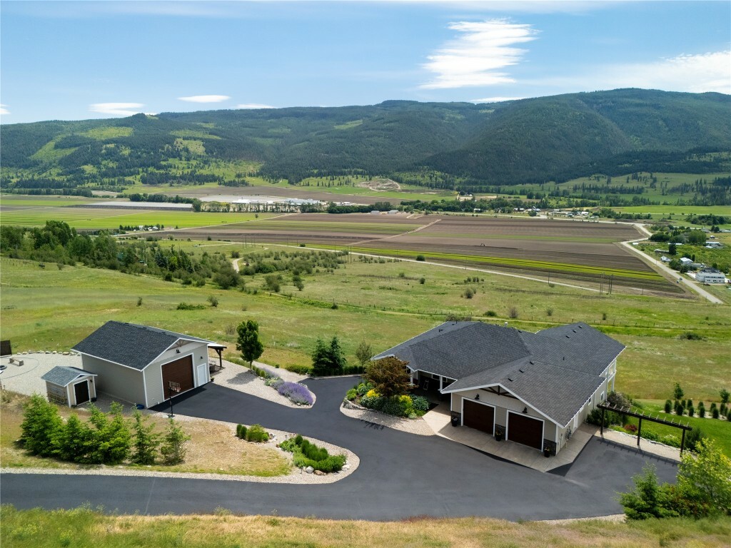 98 Ranchland Place  Coldstream BC V1B 4C9 photo