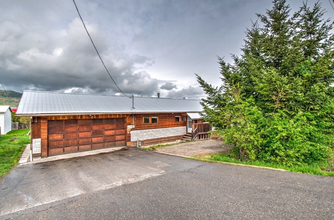 Property Photo: 6434 Pleasant Valley Road BC V1B 3R3