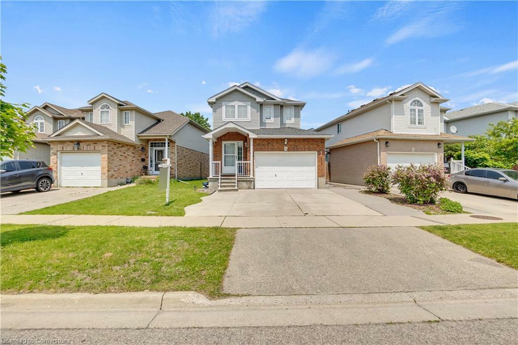 Photo de la propriété: 174 Wilderness Drive ON N2E 3R7