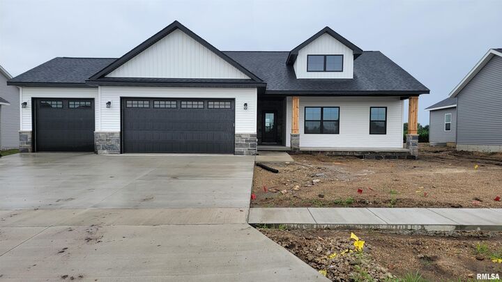 1316 Hillcrest Drive  Chillicothe IL 61523 photo