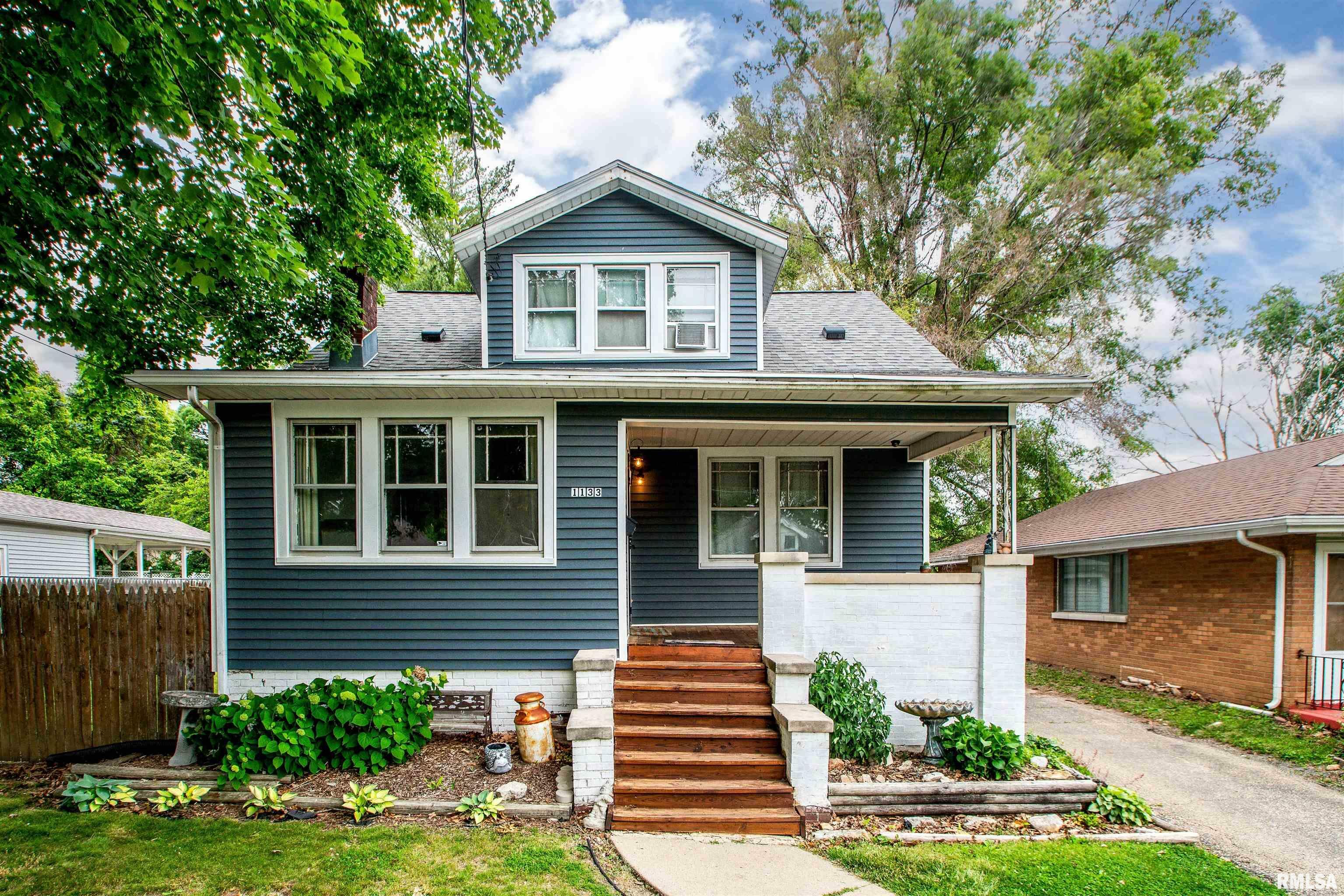 Property Photo:  1133 W Nowland Avenue  IL 61604 