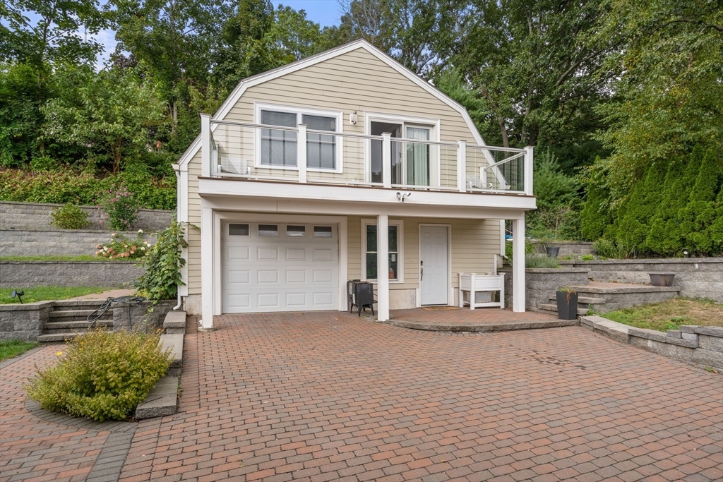 Property Photo: 27 Hamilton Pl MA 02494