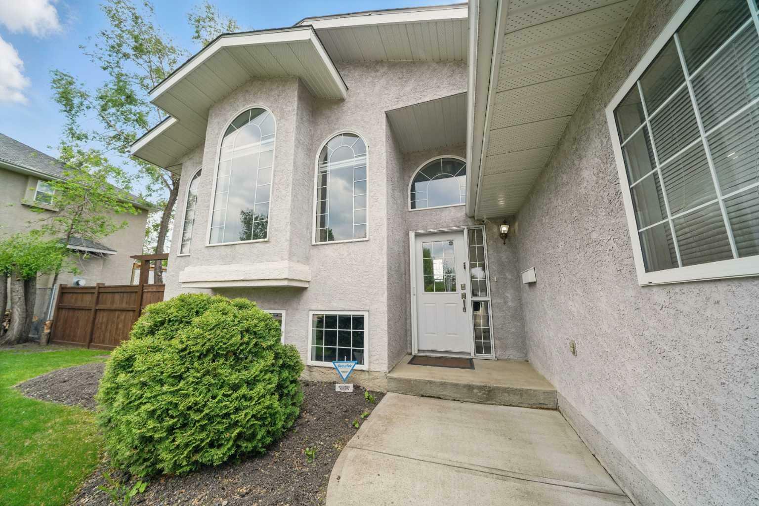 Photo de la propriété: 74 Hathaway Lane AB T4L 1T5