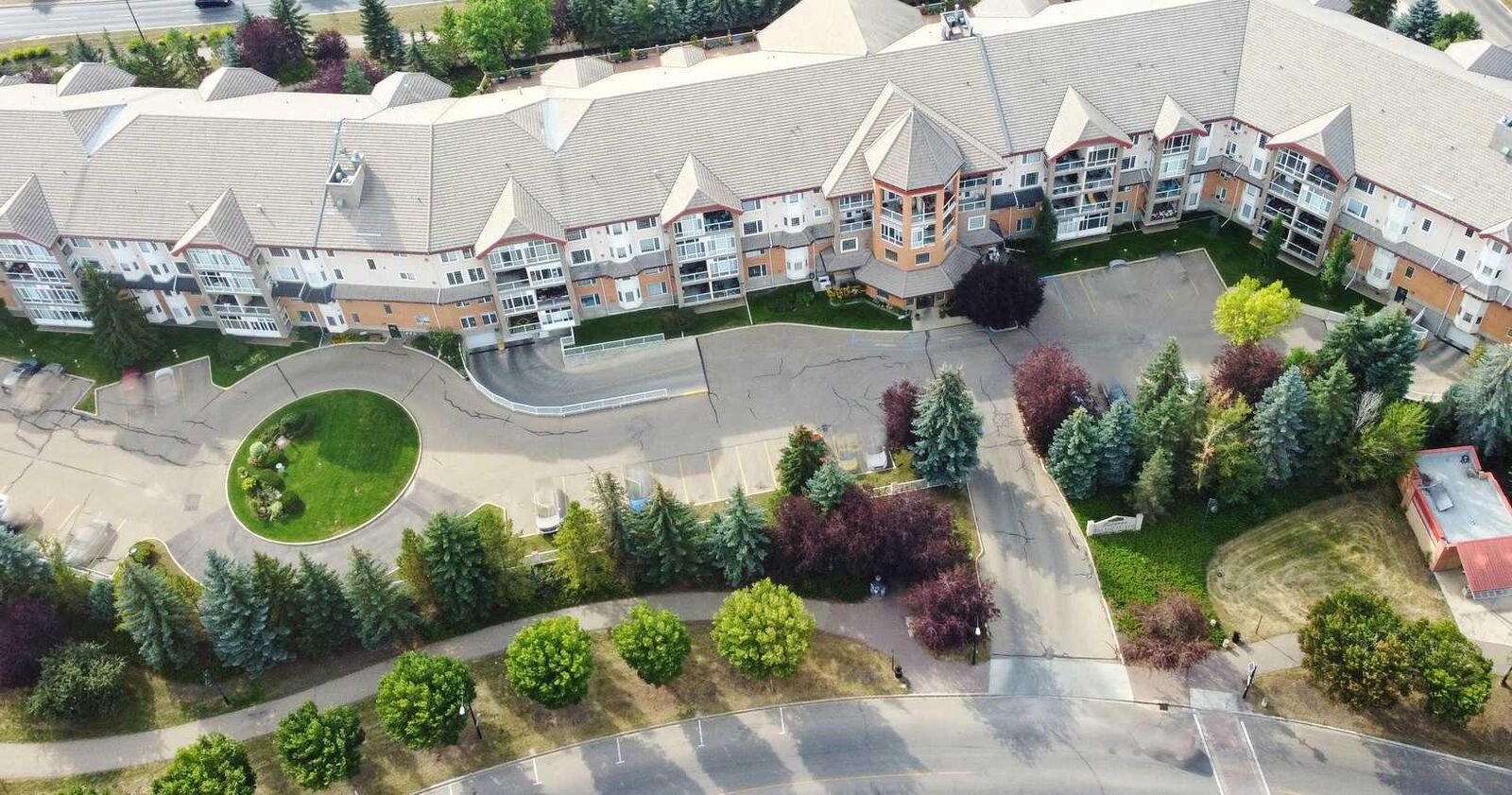 Property Photo:  4512 52 Avenue 134  AB T4N 7B9 