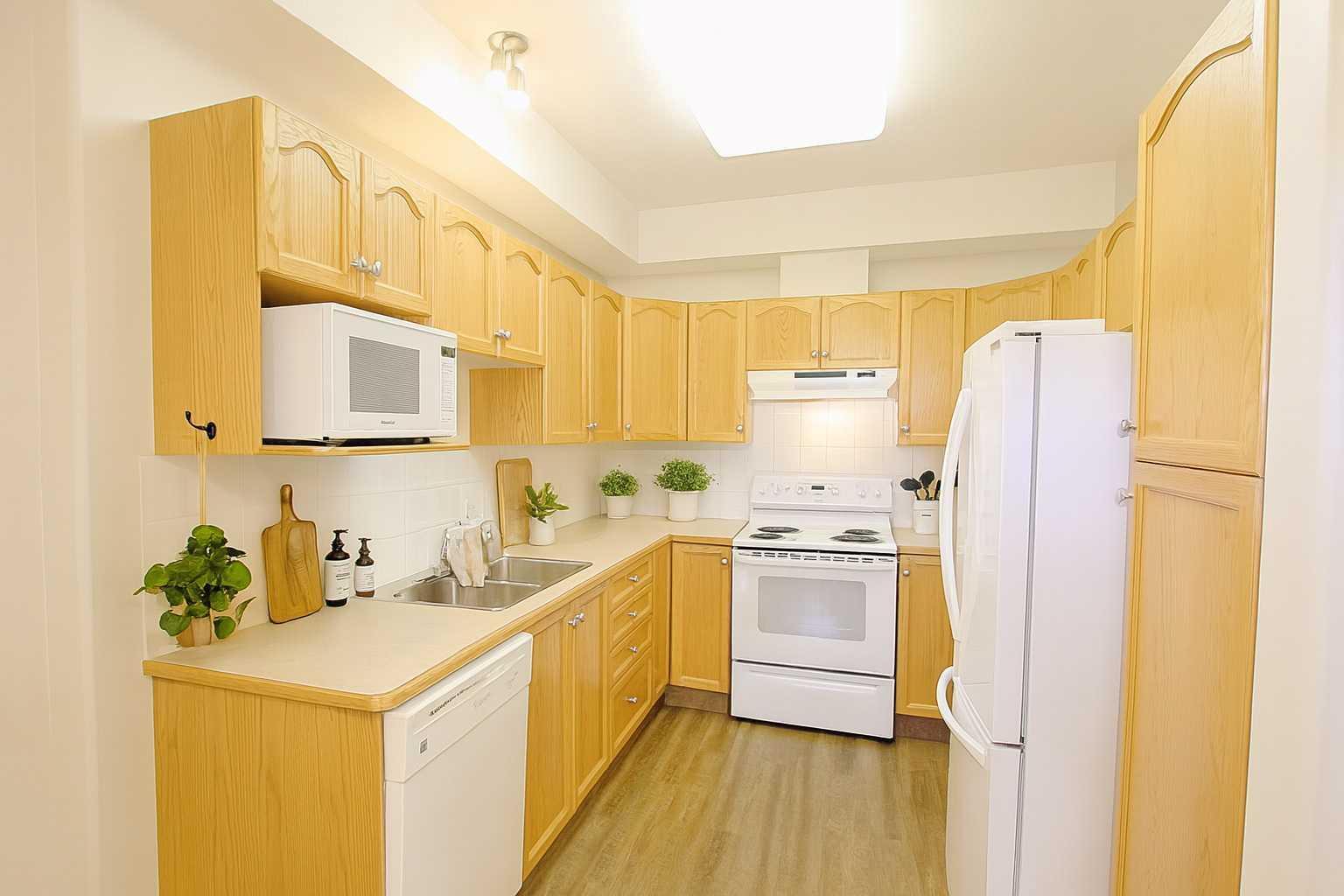 4512 52 Avenue 134  Red Deer AB T4N 7B9 photo