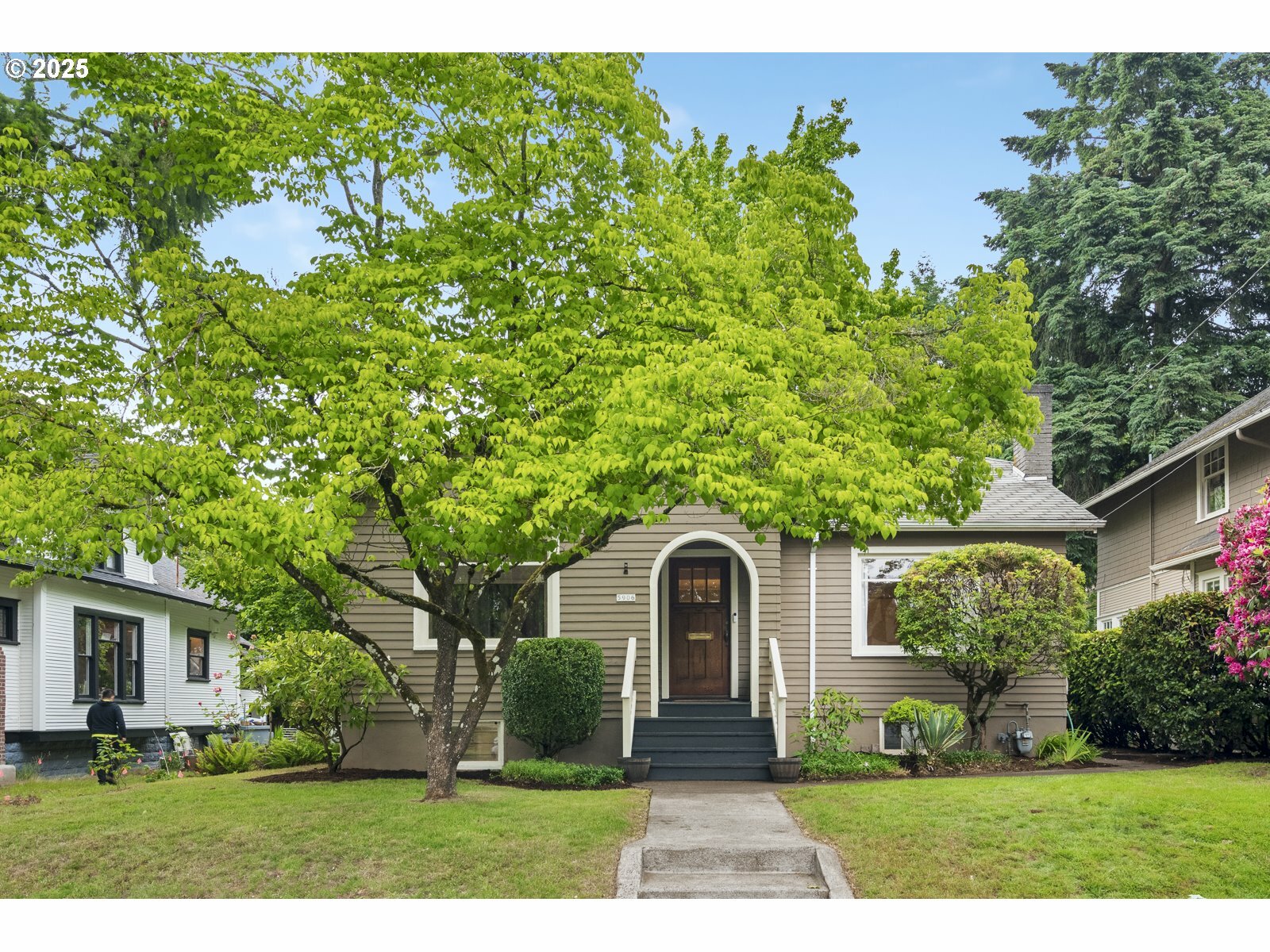 5906 NE 31st Ave  Portland OR 97211 photo