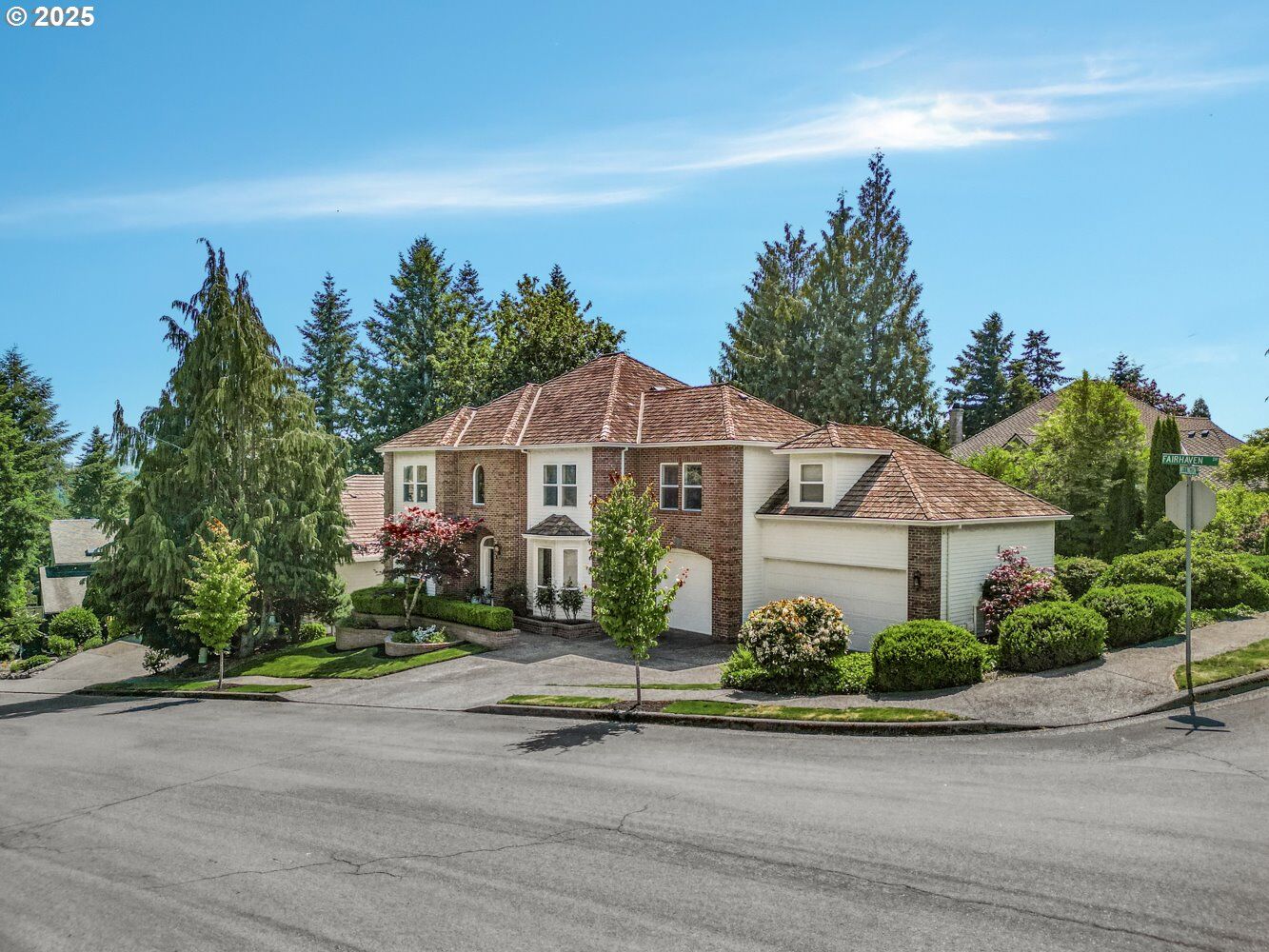 Property Photo: 3852 Fairhaven Dr OR 97068