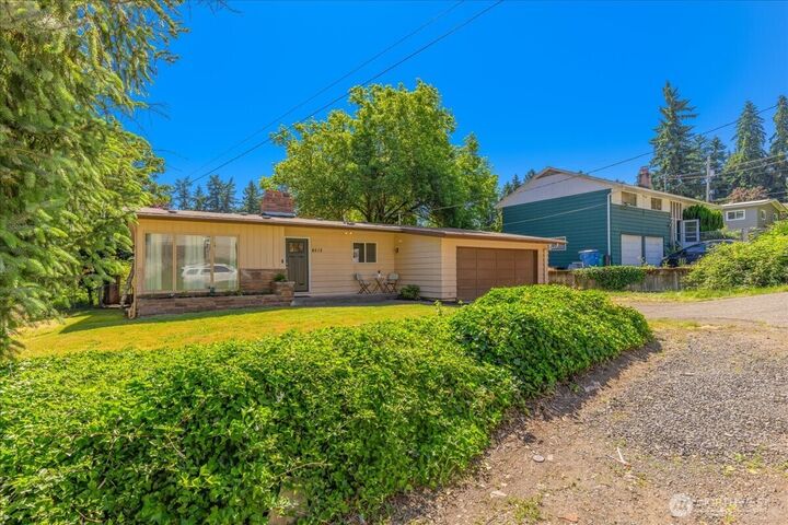 Property Photo:  4513  Pacific Avenue  WA 98663 