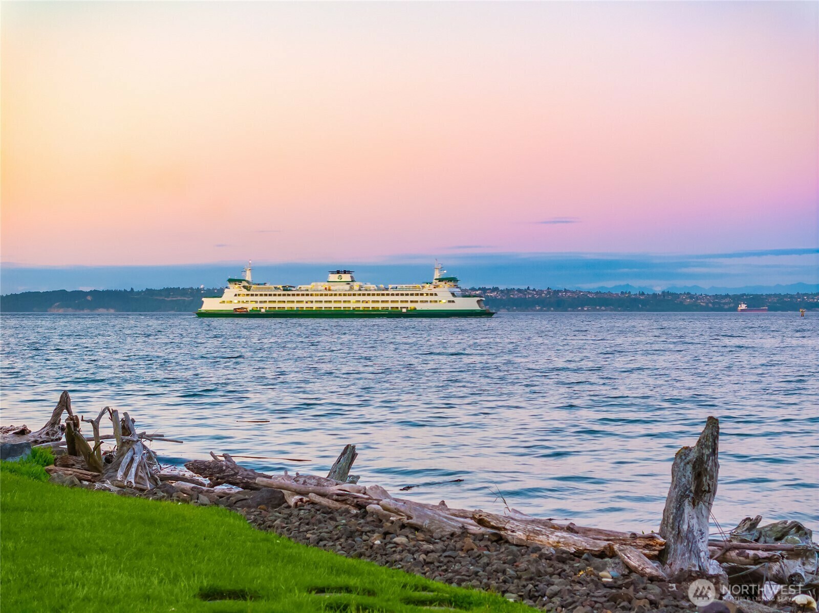 Property Photo: 4864 Rockaway Beach Road NE WA 98110