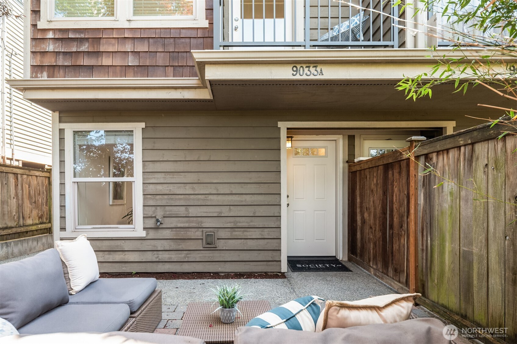 9033  18th Avenue SW A  Seattle WA 98106 photo