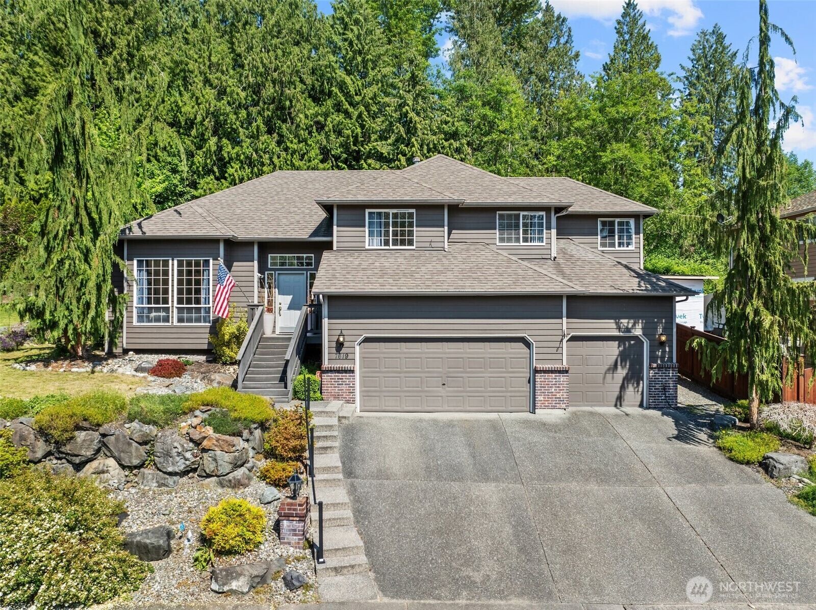 Property Photo: 7619 72nd Dr NE WA 98270